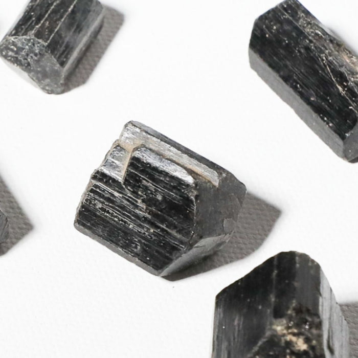 Himalayan Black Tourmaline – Grounding & Protective Crystal for Spiritual Wellness